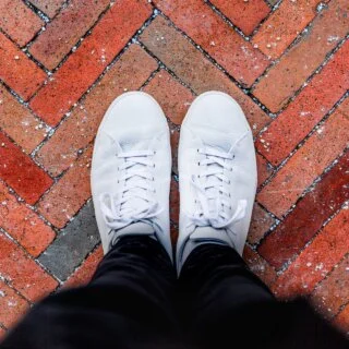 Hvordan vaske hvite sko